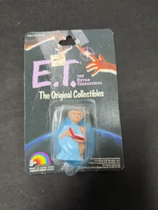 E.T. The Extra-Terrestrial Original Collectible Figure (Carded)