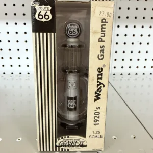 Gearbox Collectible Route 66 1920s Wayne Gas Pump 1:25 Scale